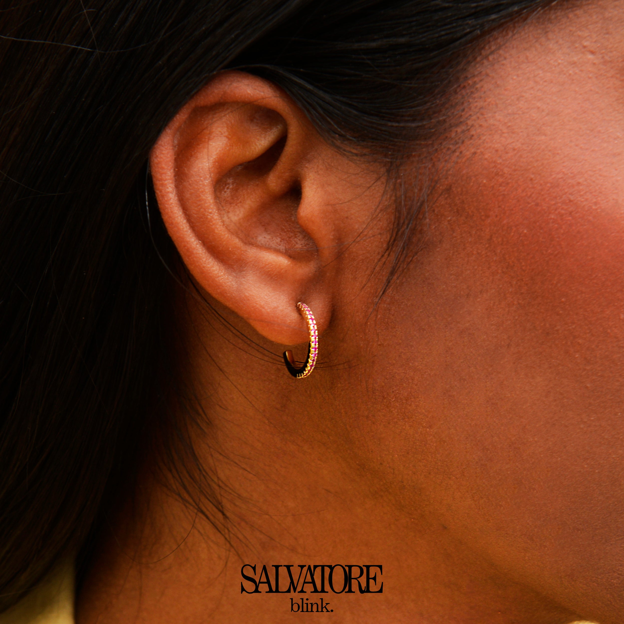 PENDIENTES PLATA CHAPADO DORADO ARO CIRCONITAS RUBI (1CM/M)