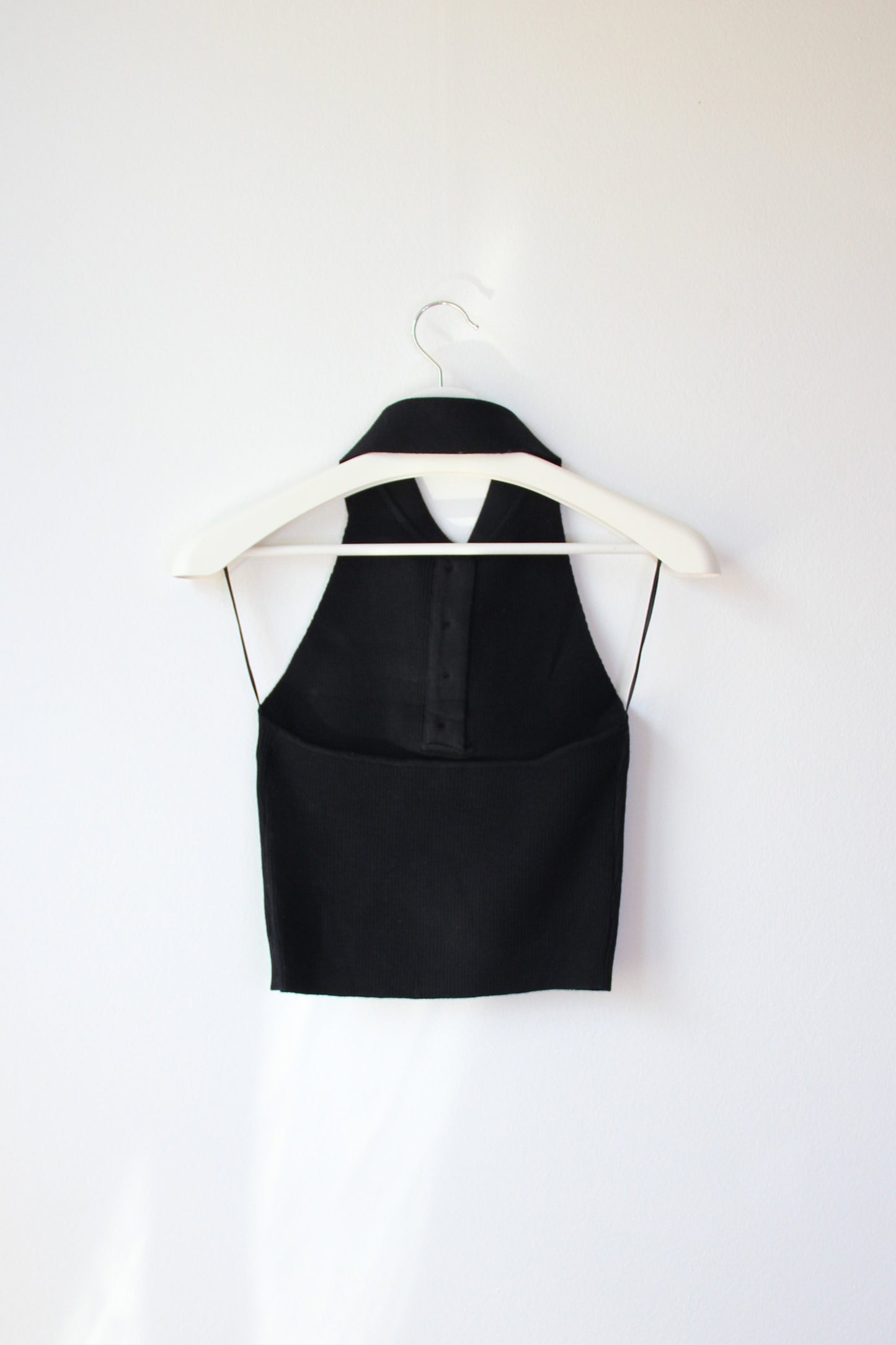 Top Halter Cuello Camisero Negro